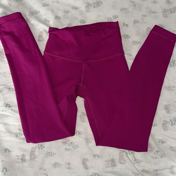 Pink Lululemon Wunder Train leggings. Size 2 - Picture 2 of 5
